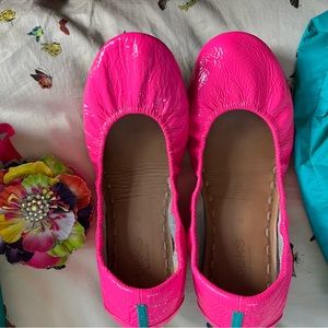 SOLD Pop Pink Neon Tieks Size 8